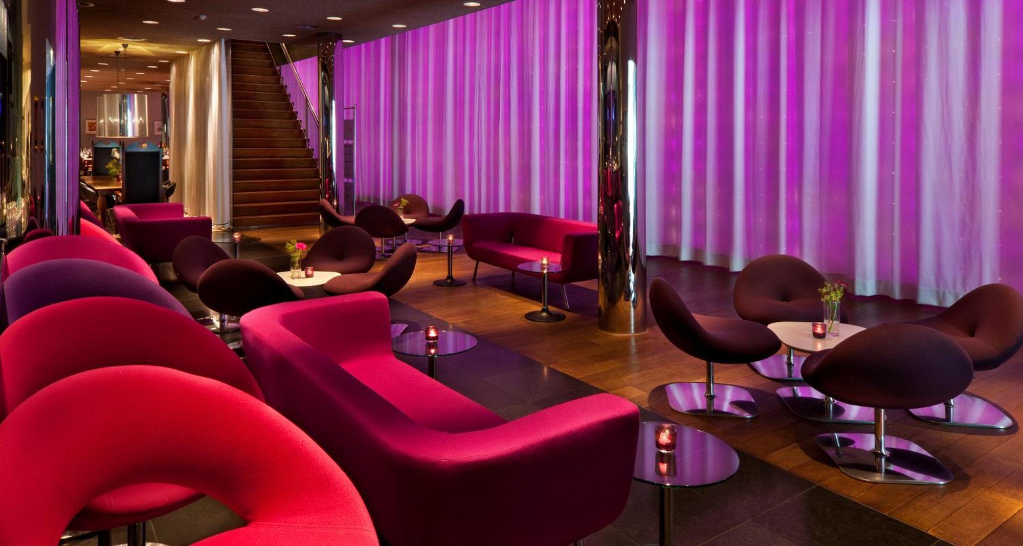 Plaza Premium Grand Winston Hotel Rijswijk Bagian luar foto