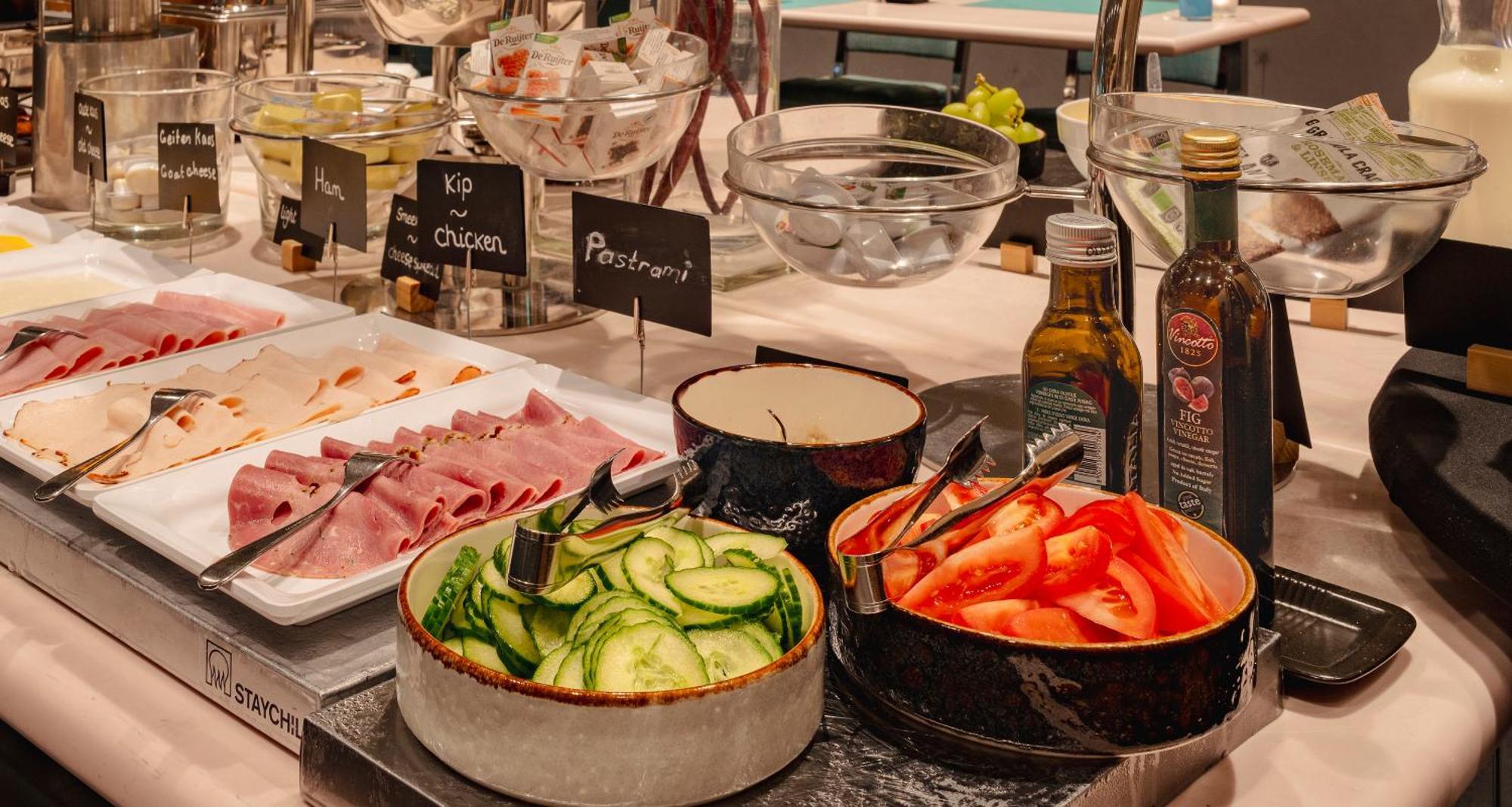Plaza Premium Grand Winston Hotel Rijswijk Bagian luar foto