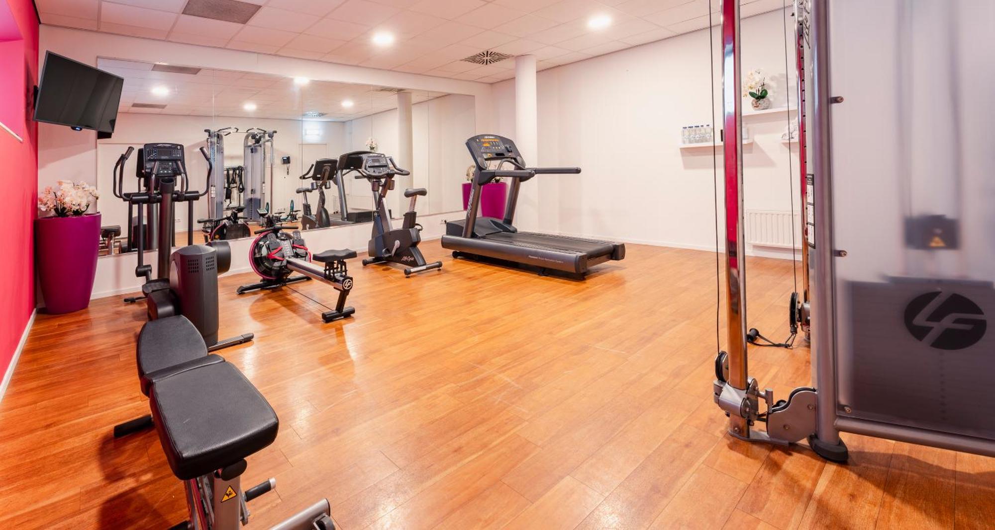 Plaza Premium Grand Winston Hotel Rijswijk Bagian luar foto
