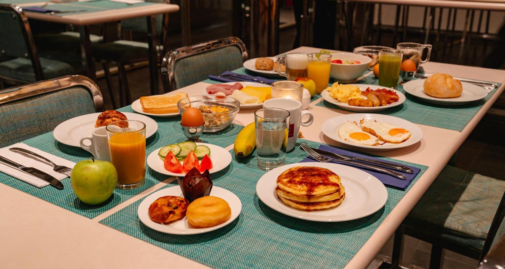 Plaza Premium Grand Winston Hotel Rijswijk Bagian luar foto