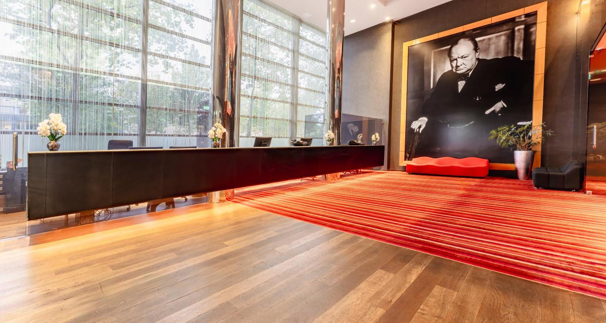 Plaza Premium Grand Winston Hotel Rijswijk Bagian luar foto