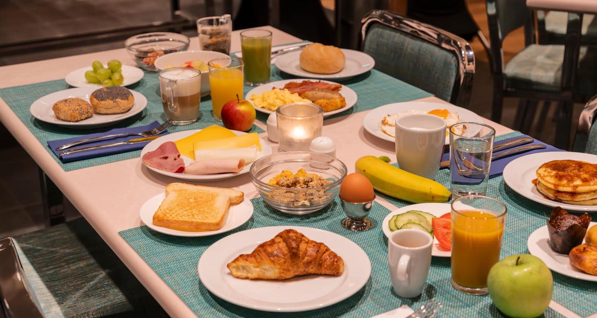 Plaza Premium Grand Winston Hotel Rijswijk Bagian luar foto