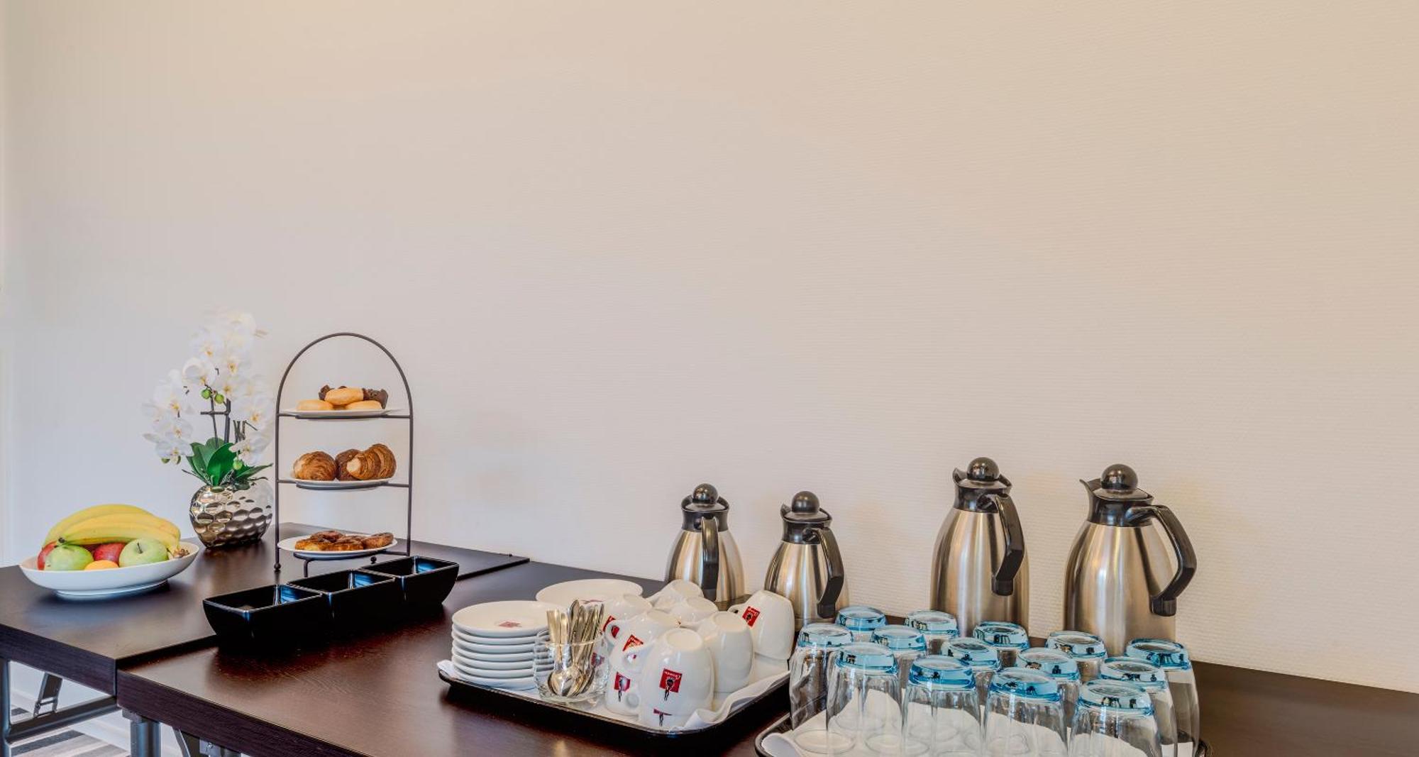 Plaza Premium Grand Winston Hotel Rijswijk Bagian luar foto