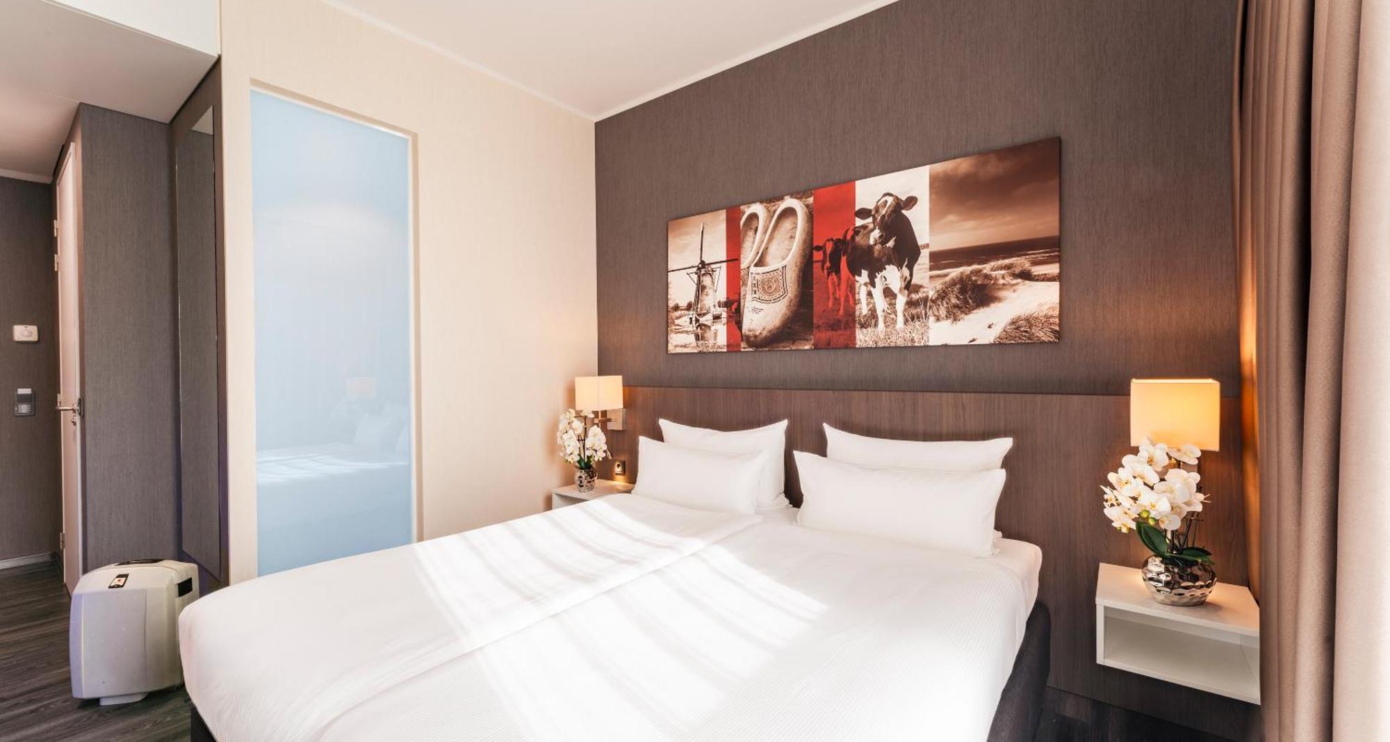 Plaza Premium Grand Winston Hotel Rijswijk Bagian luar foto